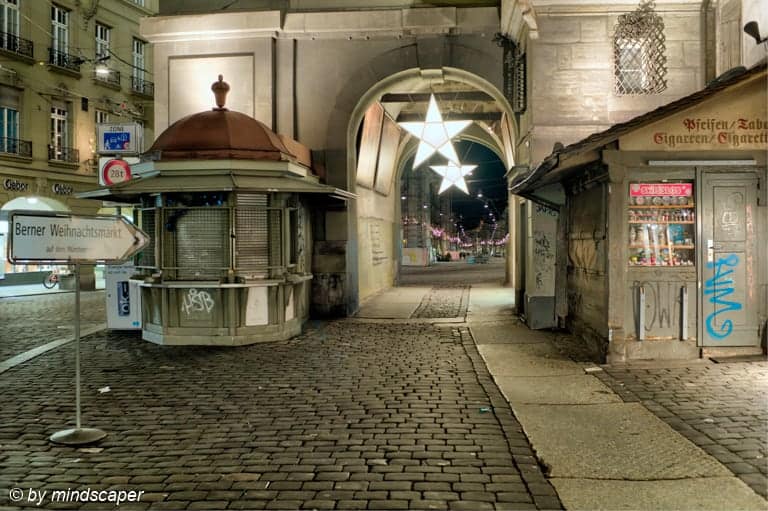 Xmas Stars at Zytglogge and Sign to Xmas Market - Berne
