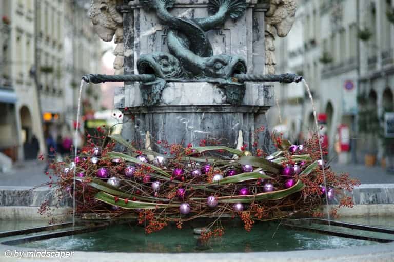 Xmas Deco at Kreuzgassbrunnen - Berne