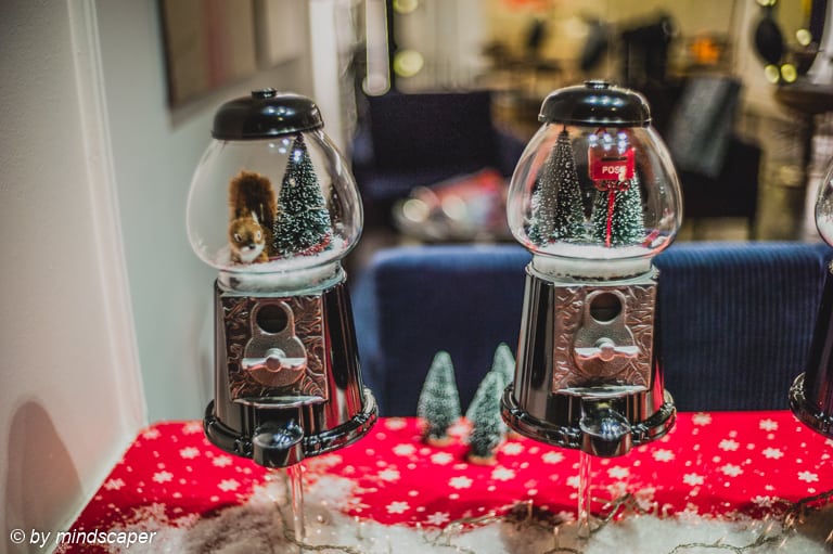 Chewing Gum Spender with WinterScape inside - Still Life