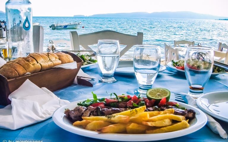 Mediterranean Lunch at The Beach - Qulinaria
