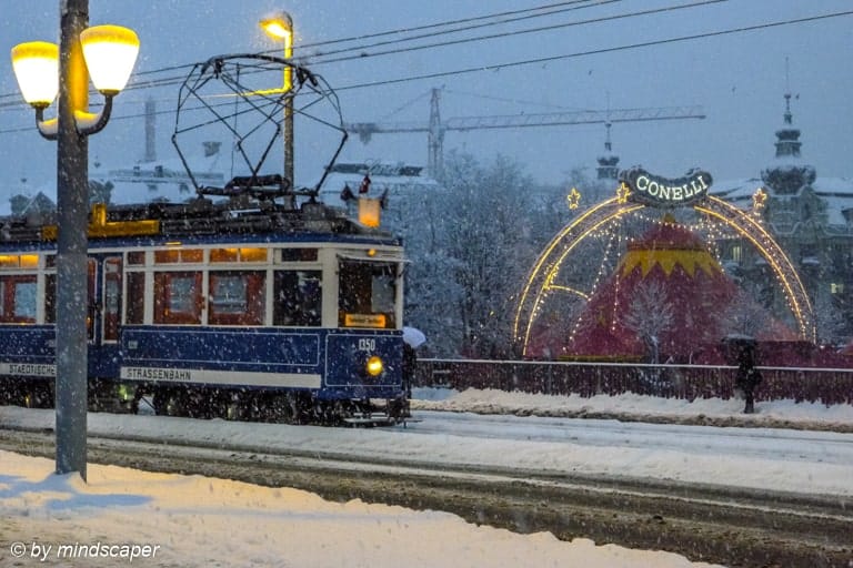 Tramway in the Snow with Conelli CIrkus - Zurich in Winter
