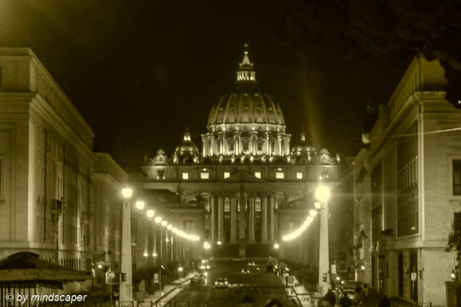 Vaticano con San Pietro - Roma di Notte in Seppia