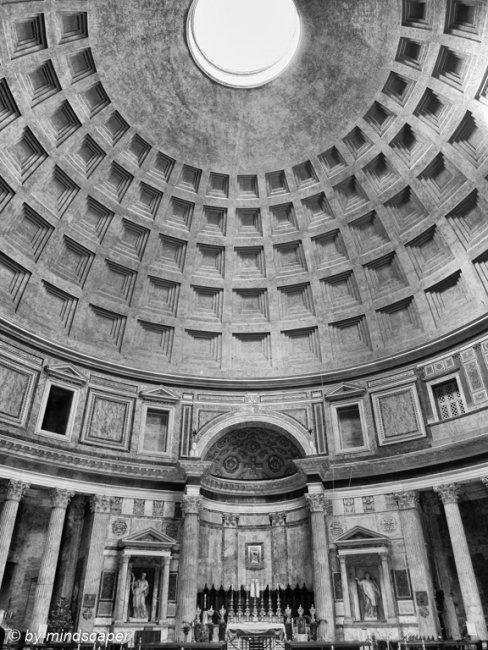 Cuppola dal dentro del Pantheon - Roma in Bianca e Nera