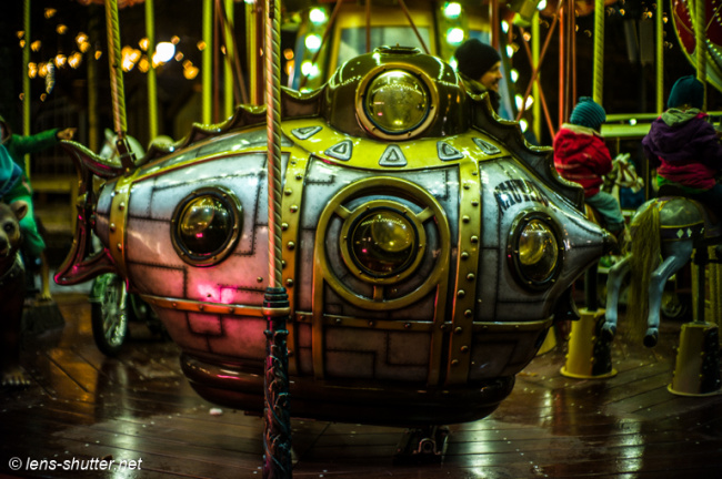 Carrousel 'Jules Verne' at Berner Sternenmarkt 2022